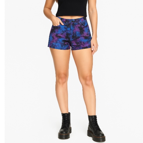 BLACKHEART GALAXY Denim Shorts Size Jrs 7 - Picture 1 of 10